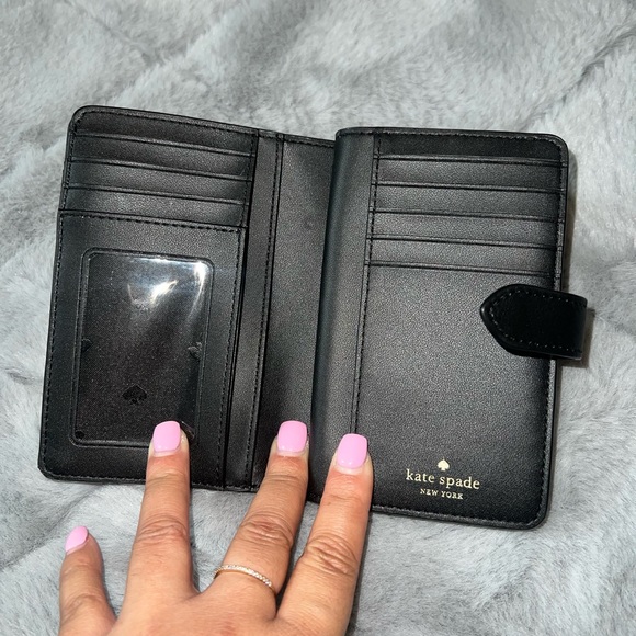 Kate Spade Black quilted wallet - Picture 3 of 4